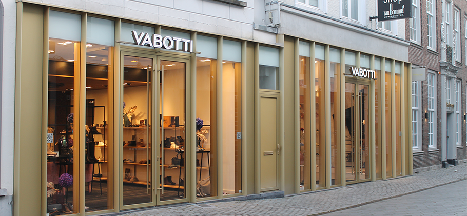 Vabotti schoenenwinkels worden Assem en Floris van Bommel
